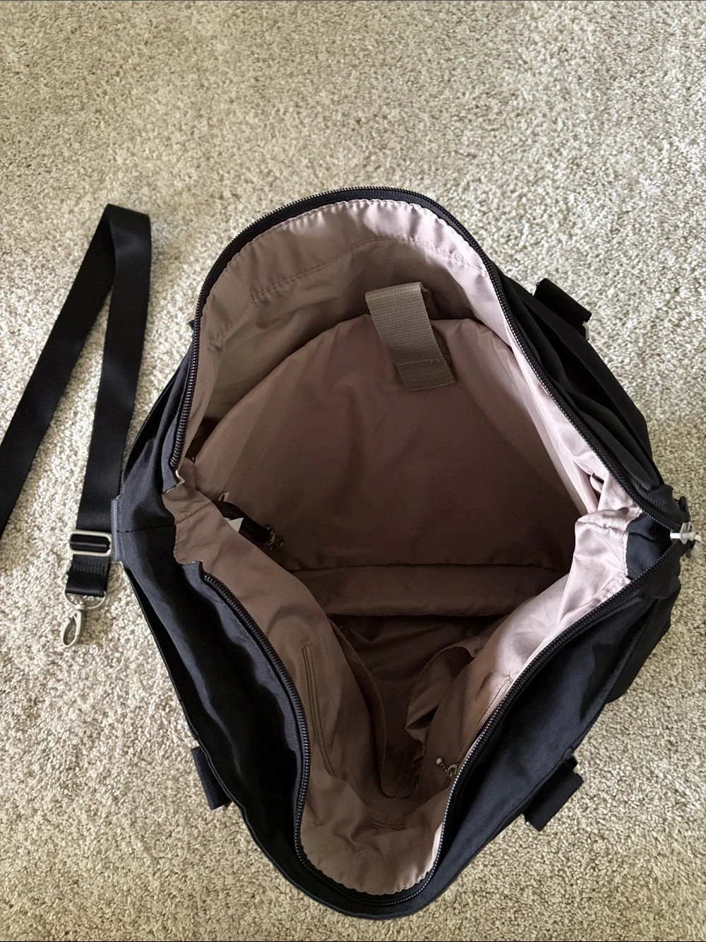Baggallini Avenue Tote